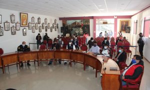 Autoridades se reunieron en sede comuna de Tacna para tomar acuerdos.
