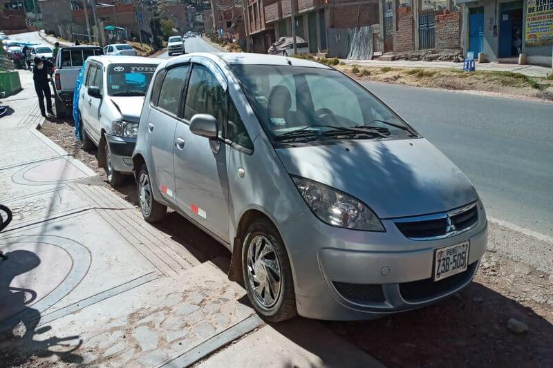 Auto del policía está en la Comisaría Huáscar.