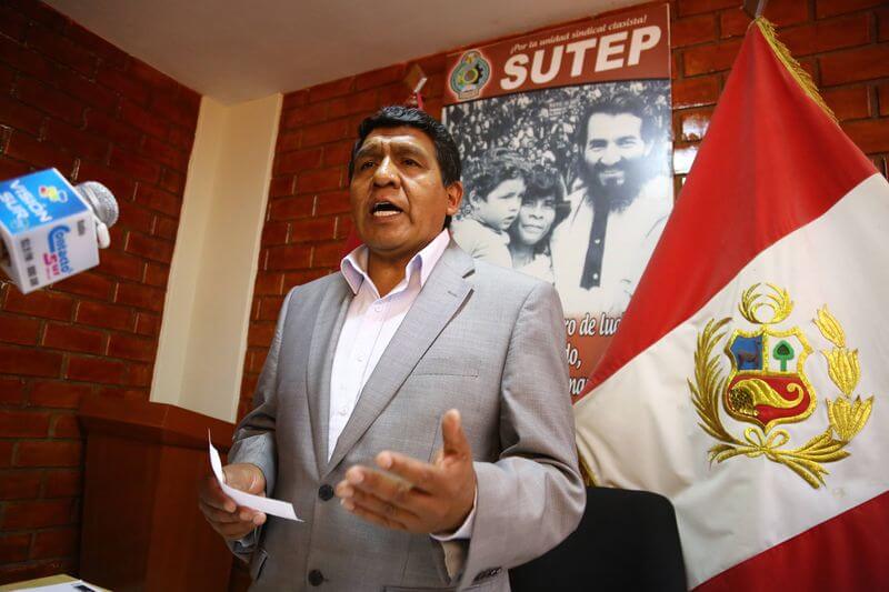 Unos 14 mil docentes interinos volverían a las escuelas a nivel nacional.