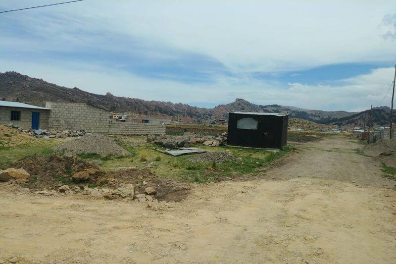 Cerraron acceso a los terrenos de ambos colegios.