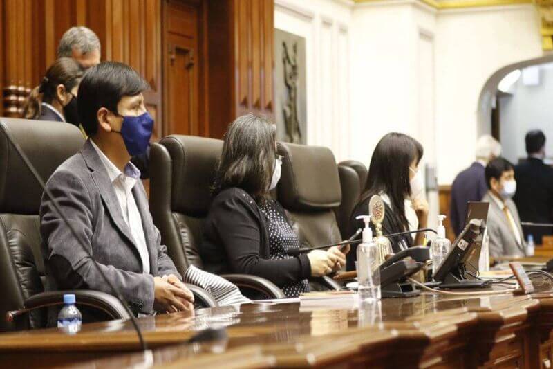 Continúan primando los intereses particulares dentro del Parlamento nacional.