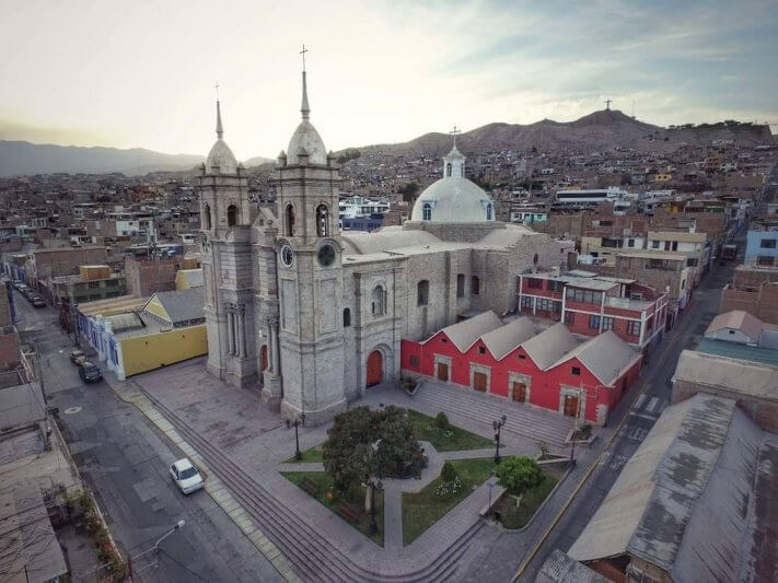 Varias asociaciones de vivienda contarán con servicio de agua potable y alcantarillado.