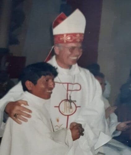 Fue ordenado como sacerdote.