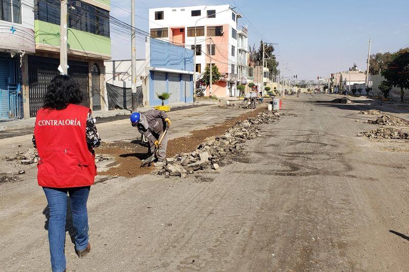 Obra vial debió culminar el 11 de mayo tras dos ampliaciones.