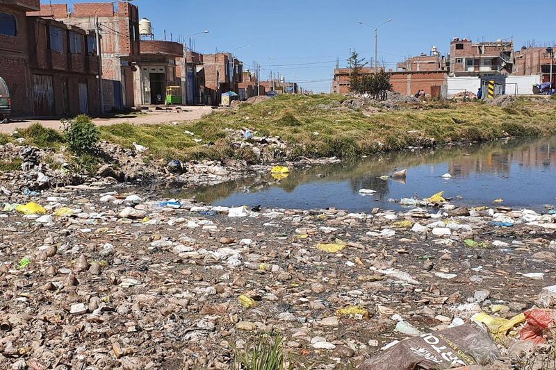 Contaminación en puente Las Américas.