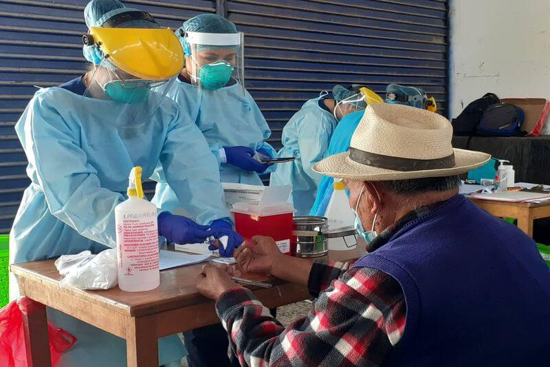 Vacunas de Pfizer requieren cadena de frío que no existe en la sierra de Tacna.