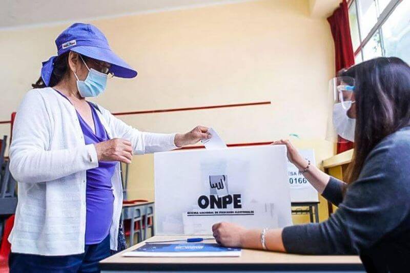 Mayores de 65 años no están obligados a elegir.