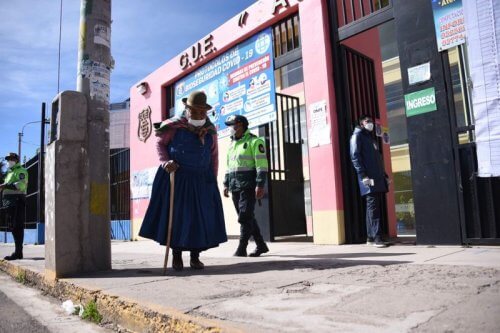 adultos mayores fueron a votar