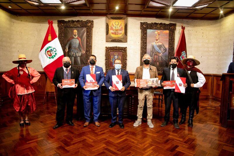 Autoridades vienen acordando acciones para festejar el Bicentenario del Perú.