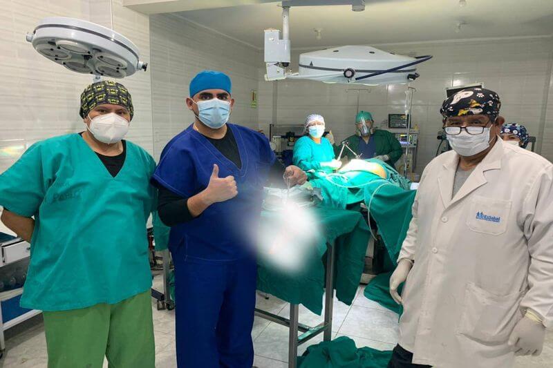 Doctor Mario Pautrat realiza operaciones exitosas.