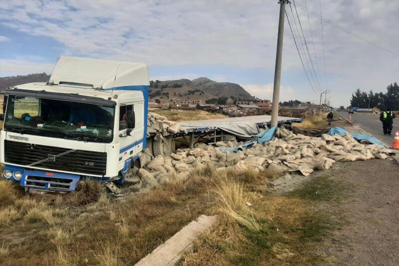 Así terminó el tráiler tras acción evasiva.