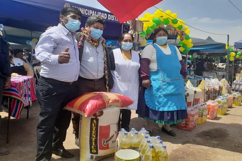 Comerciantes de cuadra 2 de feria El Altiplano ganaron concurso de ordenamiento.