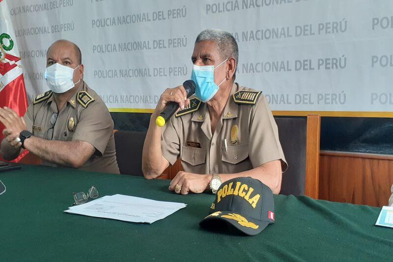 Coronel PNP Luis Olivero dio detalles de caso en conferencia a la prensa.