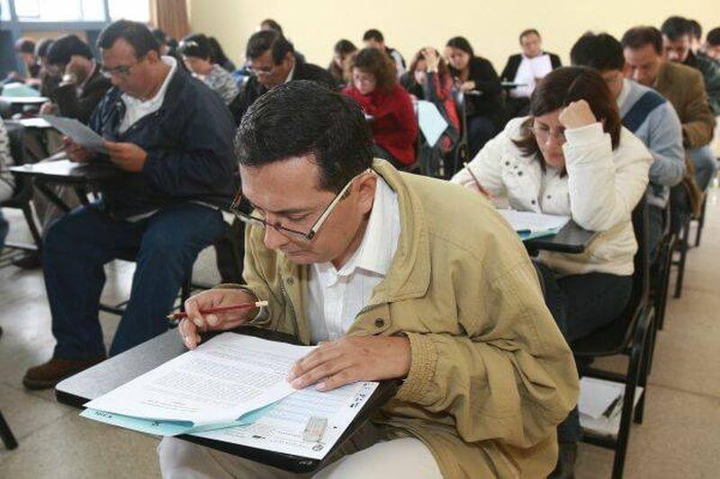 Maestros exigen nueva evaluación debido a irregularidades presentadas.