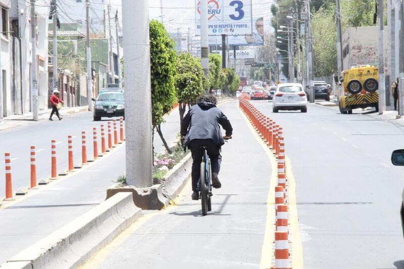 Ciclistas defienden ciclovías y piden que se instalen en más zonas de la ciudad.