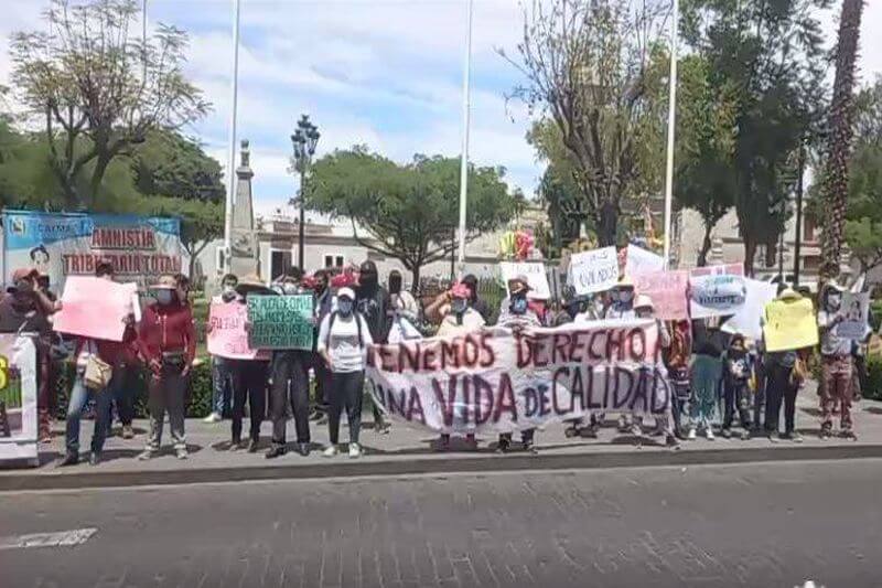 Pobladores exigen apoyo del municipio distrital de Cayma.