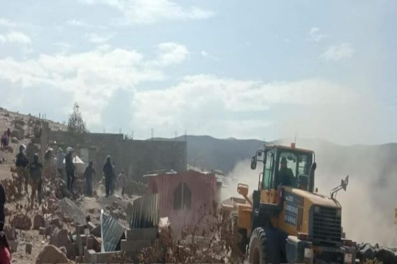 Desalojo se realizó ayer en dos sectores de la parte alta de Paucarpata.