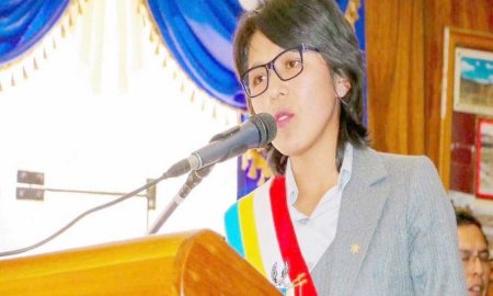 Yolinda Barrantes cuestionó gestión de gobernadores