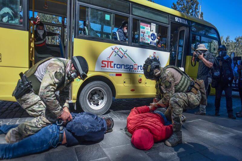 Plantea operativos de control para detectar a extranjeros delincuentes.