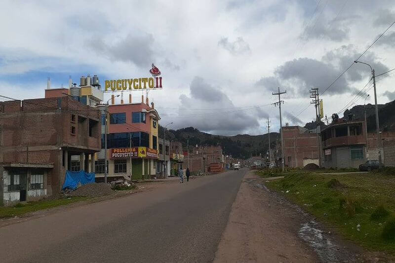 Zona donde funciona la pollería en Jayllihuaya.