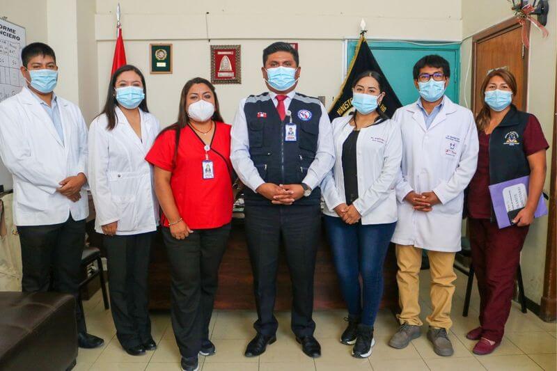 Equipo de especialistas en oncología mejora atención a pacientes.