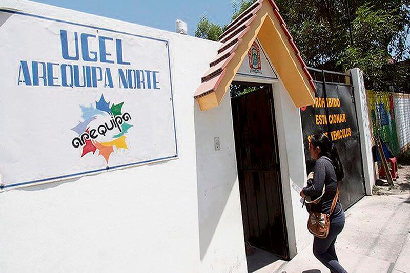 Ugel Norte de Arequipa solo contrató a un docente pero se necesita dos.