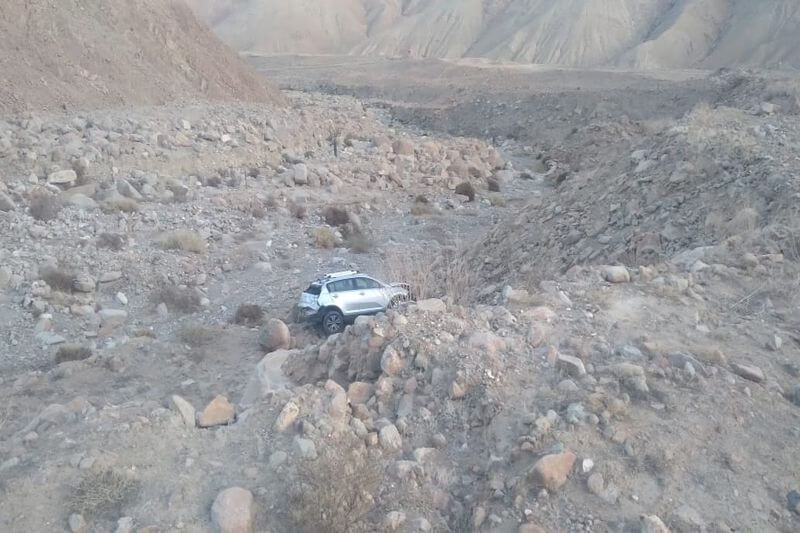 Vehículo cayó a barranco en el kilómetro 34 de la carretera Tacna-Collpa-La Paz.