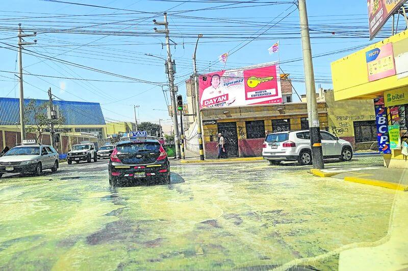 Problemas por aniego en el centro de la ciudad comenzaron la mañana del miércoles.