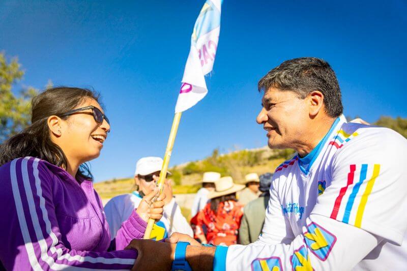 Candidatos esperan resultados de manera prudente en sus locales de votación.