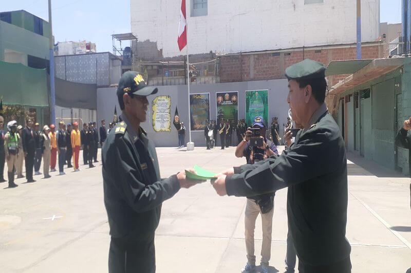 Suboficial PNP Braulio Zambrano Cárdenas recibió felicitación de jefe policial.