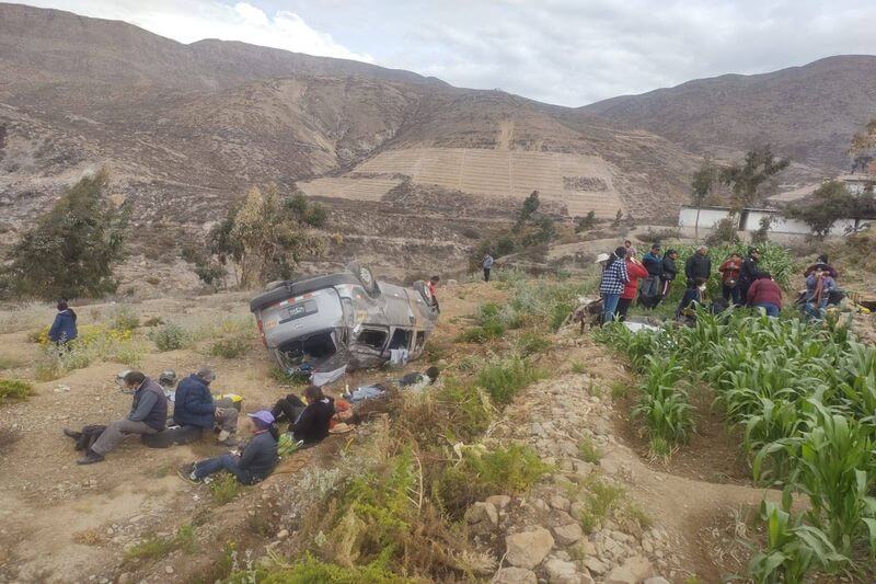 Combi estaba a un km de llegar a su destino en la comunidad de Palca.