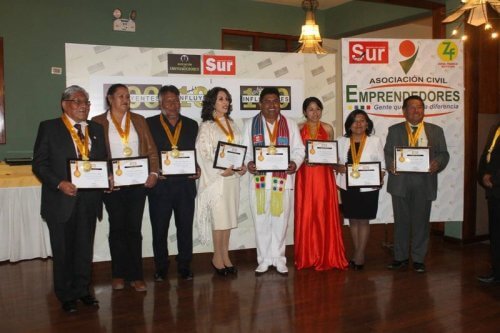 Algunos merecedores del Premio Peruano Emprendedor y Los 100 Más Influyentes del año 2022.