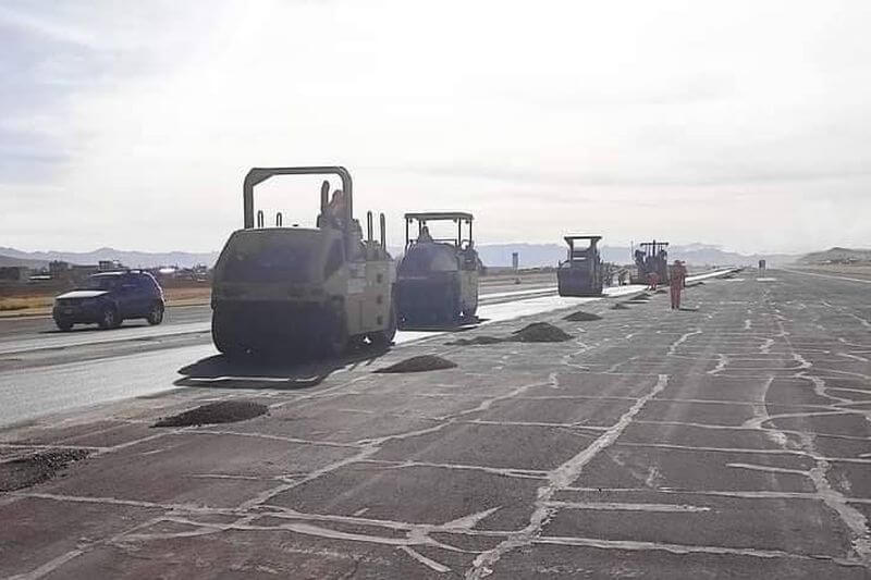 Aeropuerto Manco Cápac necesita una nueva pista.