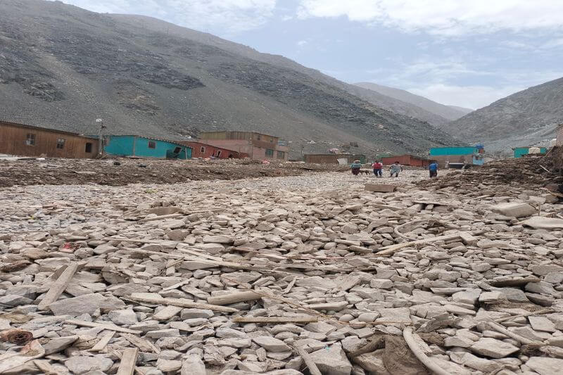 Cientos de viviendas quedaron sepultadas por los huaicos en la zona.