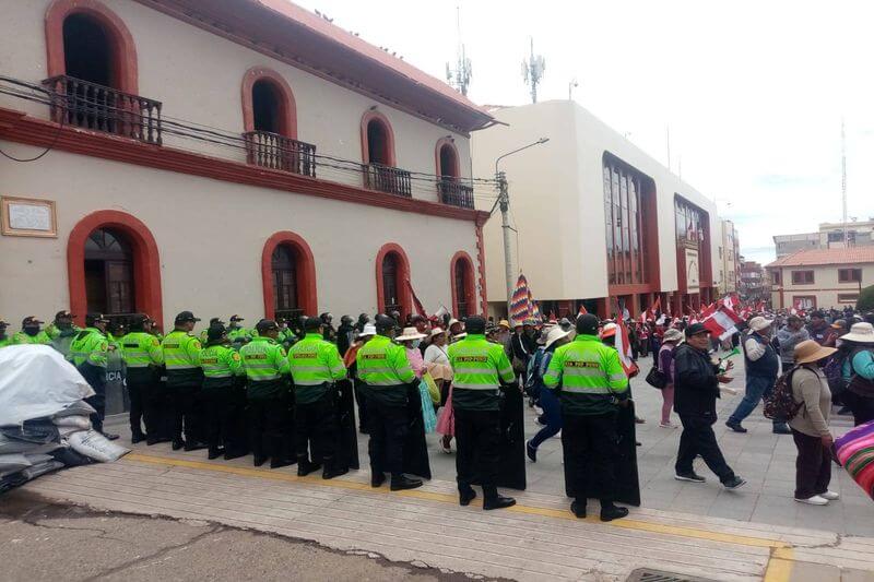 Exautoridad analiza intervención del Gobierno.