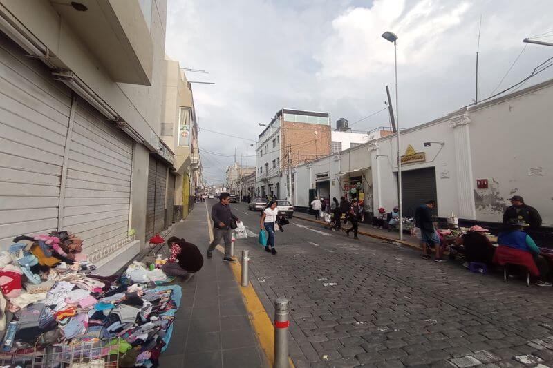 Medida de comuna ayudaría a descongestionar tránsito vehicular en el Cercado.