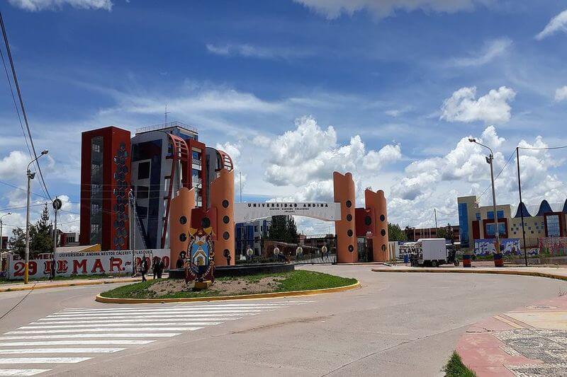 Rector de la UANCV debe explicar sobre afortunada y novisima consultora.