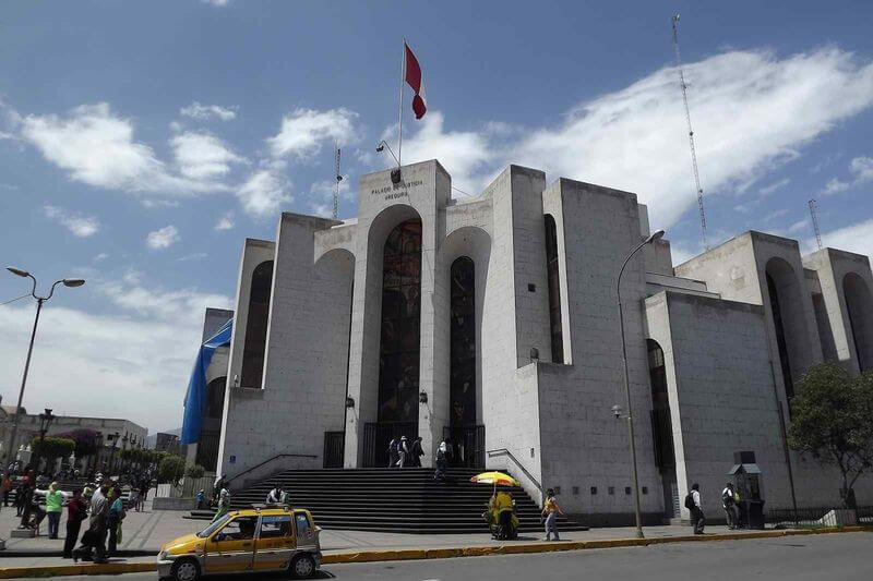 Corte Superior de Arequipa los sentenció por extorsionar a empresas.