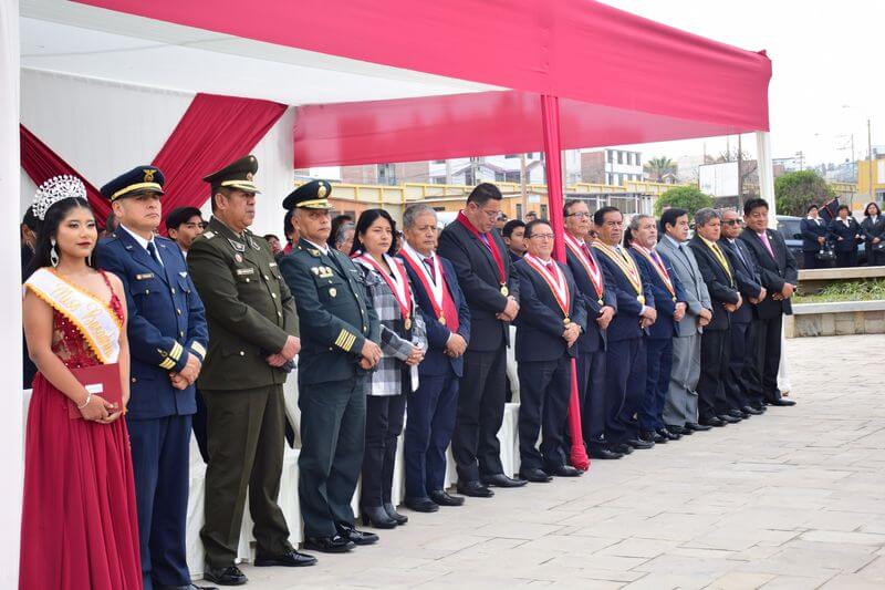 Autoridades e invitados participaron de ceremonia.