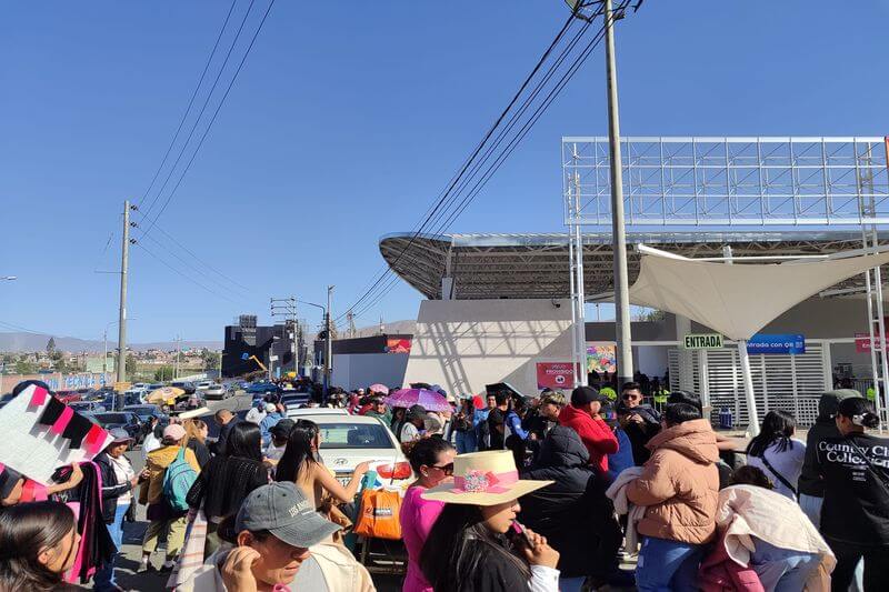 En el recinto no solo operan discotecas, sino también se realizan conciertos.