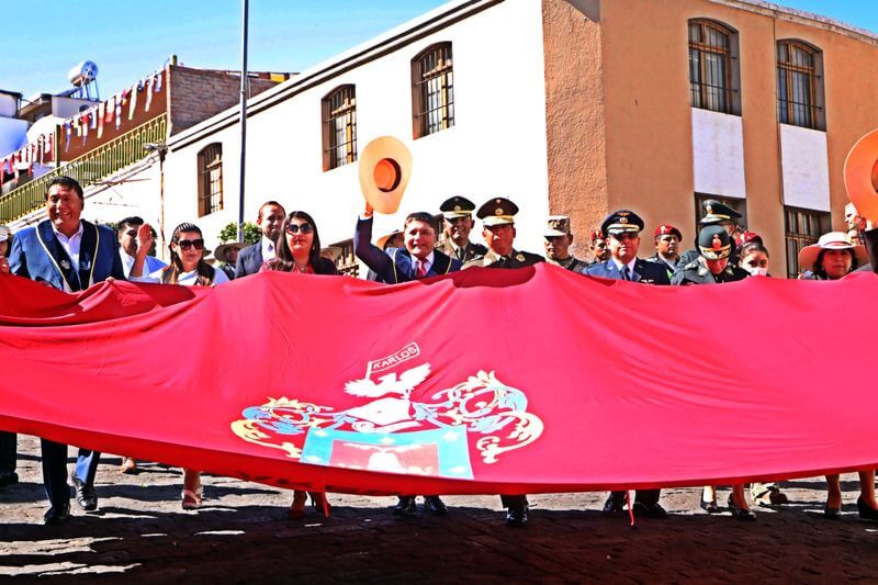 Se realizó tradicional paseo del estandarte en el Centro Histórico de la ciudad.