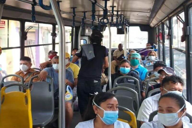 A plena luz del día y en el Cercado ocurrió el asalto a mano armada.