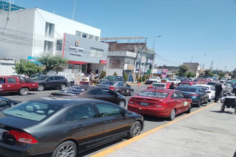 Conductores se reunieron en la plaza Mayta Cápac, distrito de Miraflores.