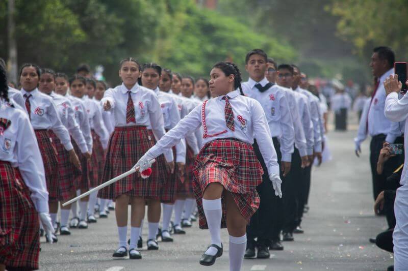 La medida, de aprobarse, regiría para quinto año de educación secundaria.