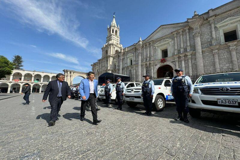 Alcalde señala que cumplirá con los plazos de proyecto de seguridad.