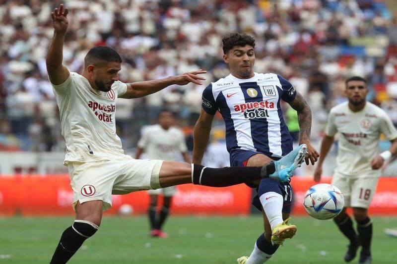 Gobierno peruano determinó que próximos partidos de Alianza Lima y Universitario de Deportes se jugarán sin público en tribunas populares