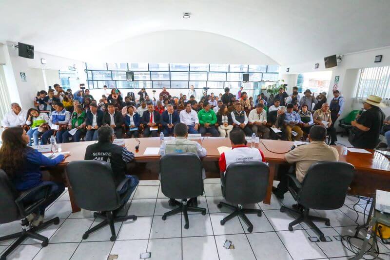 Alcaldes de la ciudad se reunieron de emergencia en la sede de la municipalidad metropolitana de Arequipa.