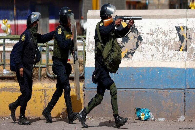 Policías podrían usar sus armas y no ser detenidos.