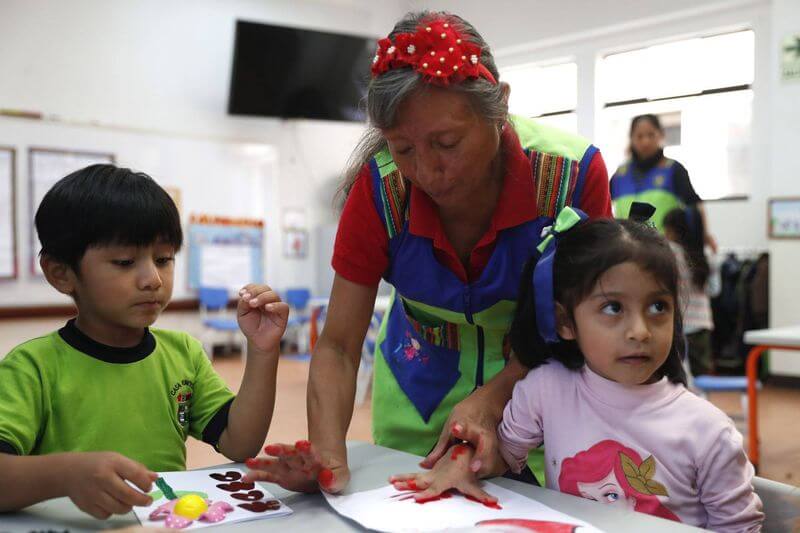 Se usará recursos audiovisuales para promover la competencia oral de los niños.