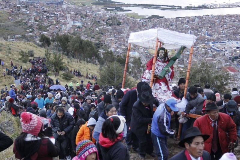 Actividades por Semana Santa en la ciudad de Puno.